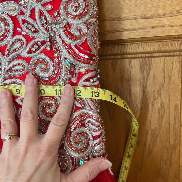 Tony Bowls Like New Beutiful Red Prom Dress, Size 2 - Picture 7 of 16